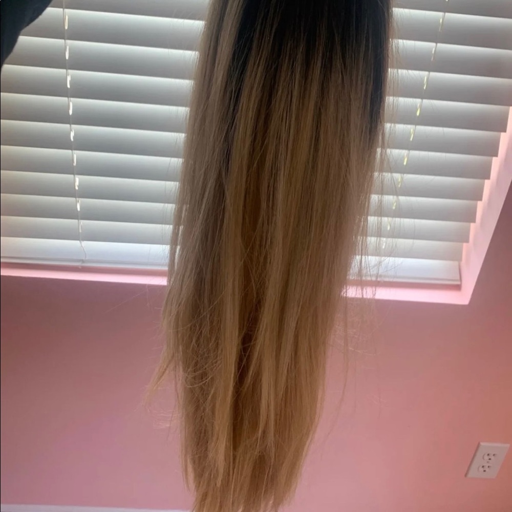 Wig - Picture 4 of 6